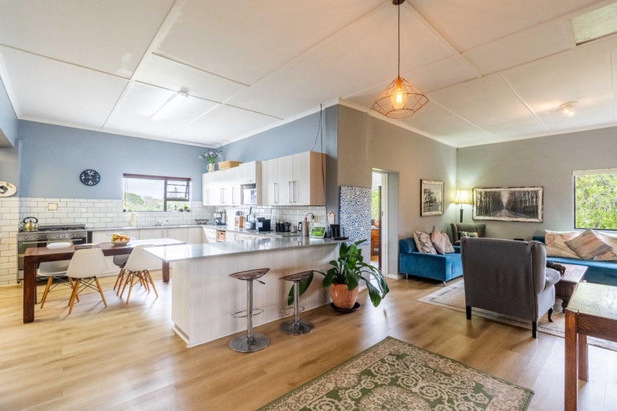 4 Bedroom Property for Sale in Hoekwil Western Cape